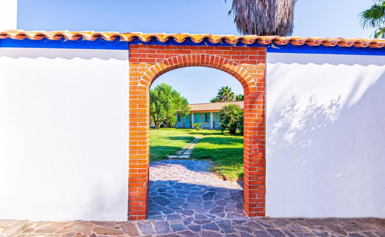 Agriturismo Is Cortillaris Càbras Eksteriør bilde