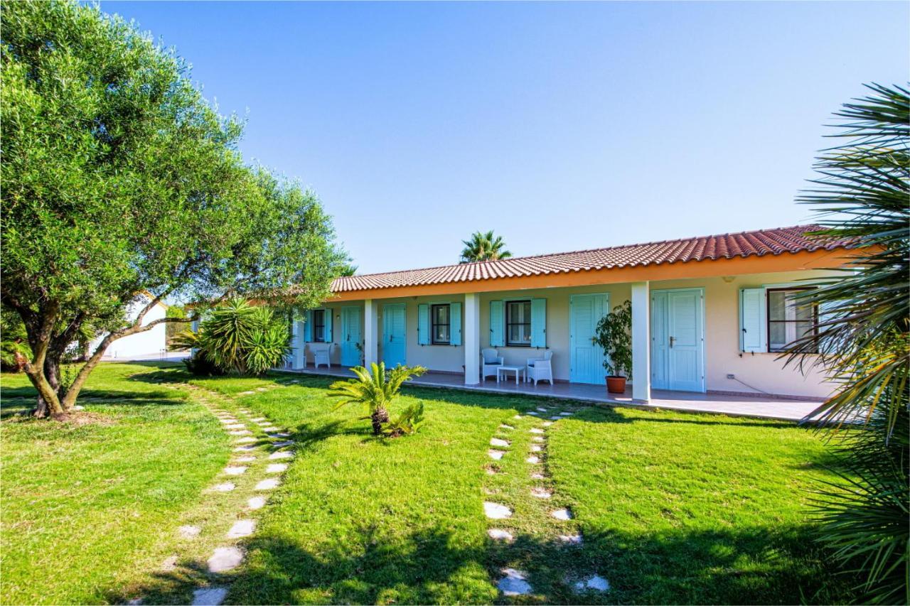 Agriturismo Is Cortillaris Càbras Eksteriør bilde