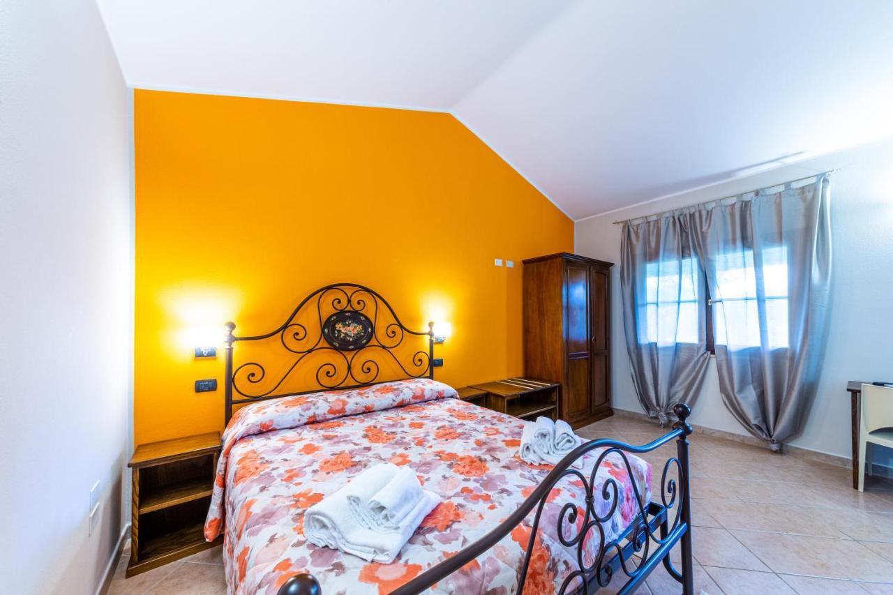 Agriturismo Is Cortillaris Càbras Eksteriør bilde